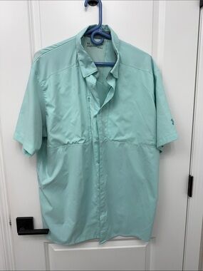 Under Armour Men's Short Sleeve Button-Down Shirt in Mint